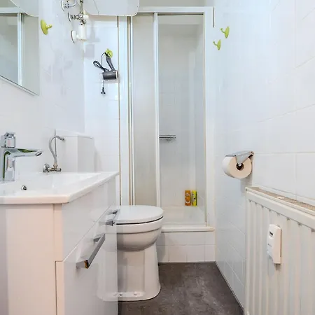 Apartment Whats-app Self-check-in - Studio, 5 Minutes To Center *