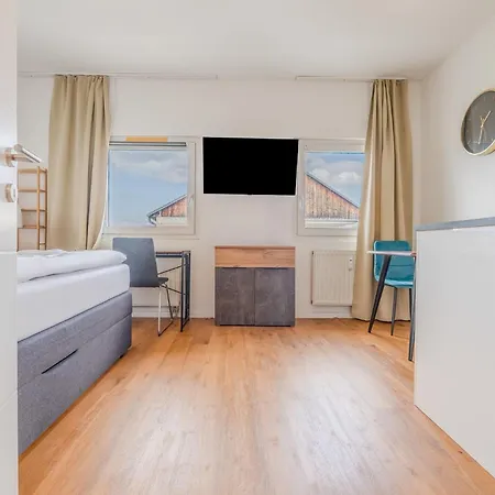 Whats-app Self-check-in - Studio, 5 Minutes To Center Apartment *