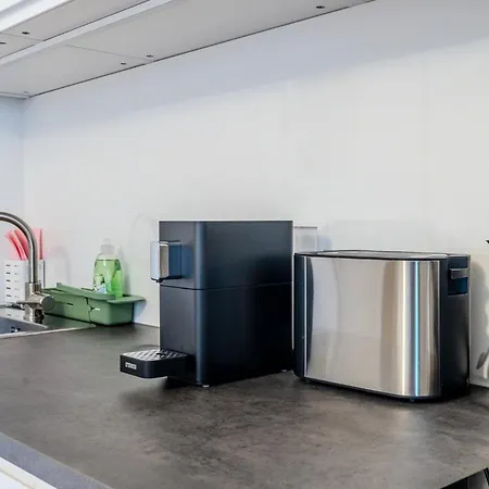 Whats-app Self-check-in - Studio, 5 Minutes To Center *