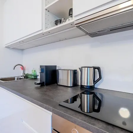 Whats-app Self-check-in - Studio, 5 Minutes To Center Apartament