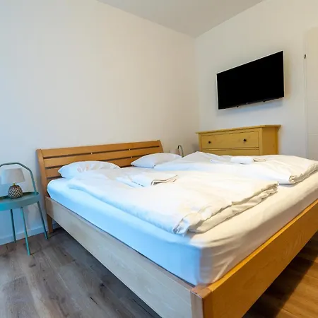 Whats-app Self-check-in - Studio, 5 Minutes To Center * Graz