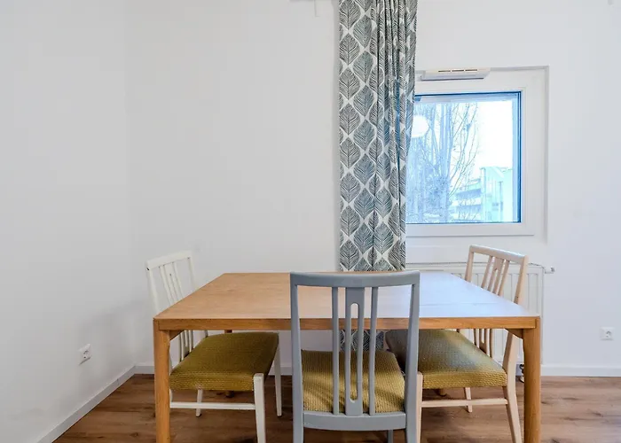 Whats-app Self-check-in - Studio, 5 Minutes To Center *